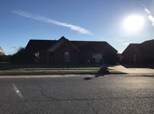 7428 Dunbarton Dr, Horn Lake, MS 38637
