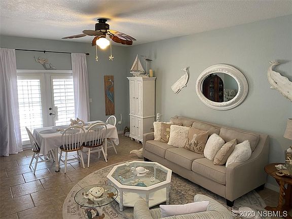 3rd image of 118 Mangrove Estates Cir