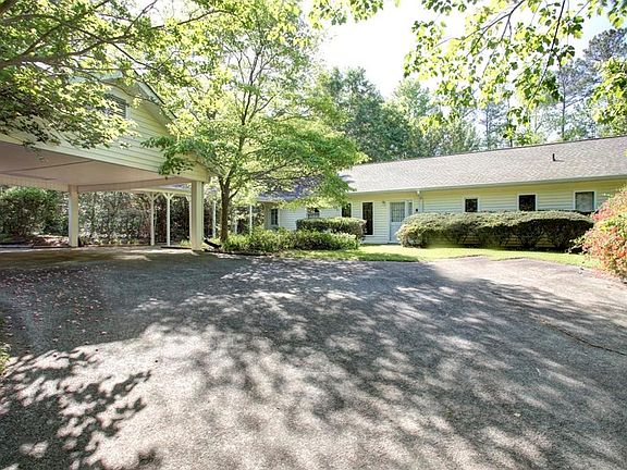2nd image of 3400 Pebble Hill Dr