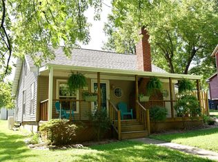 519 N Locust St, Greenville, IL