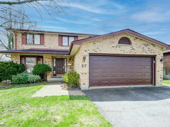 27 Walmer Gdns, London, ON N6G 4H4