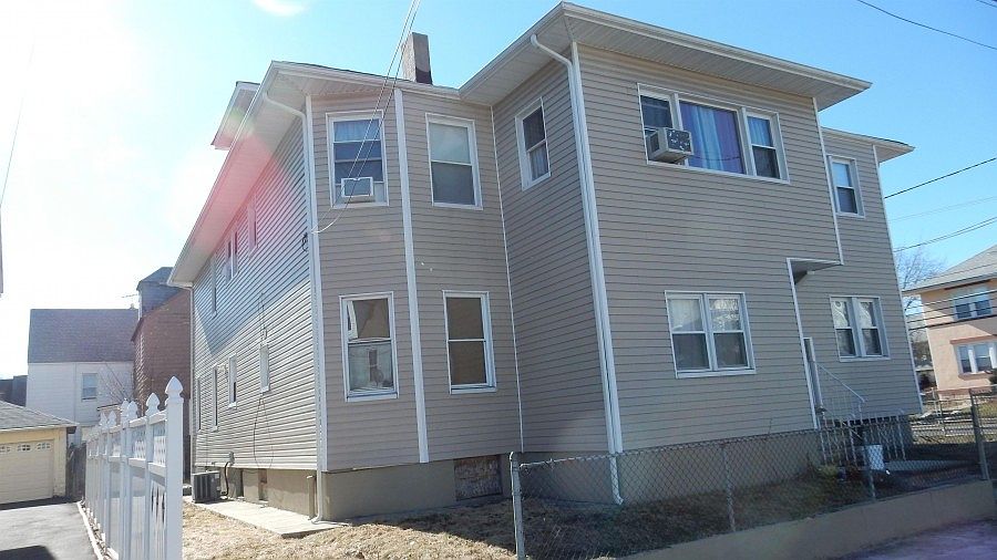 2nd image of 316-320 17th Ave