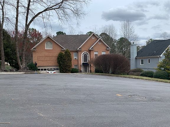 3rd image of 9235 Tuckerbrook Ln