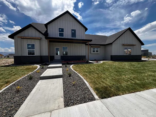 933 E Coventry Ln, Burley, ID 83318