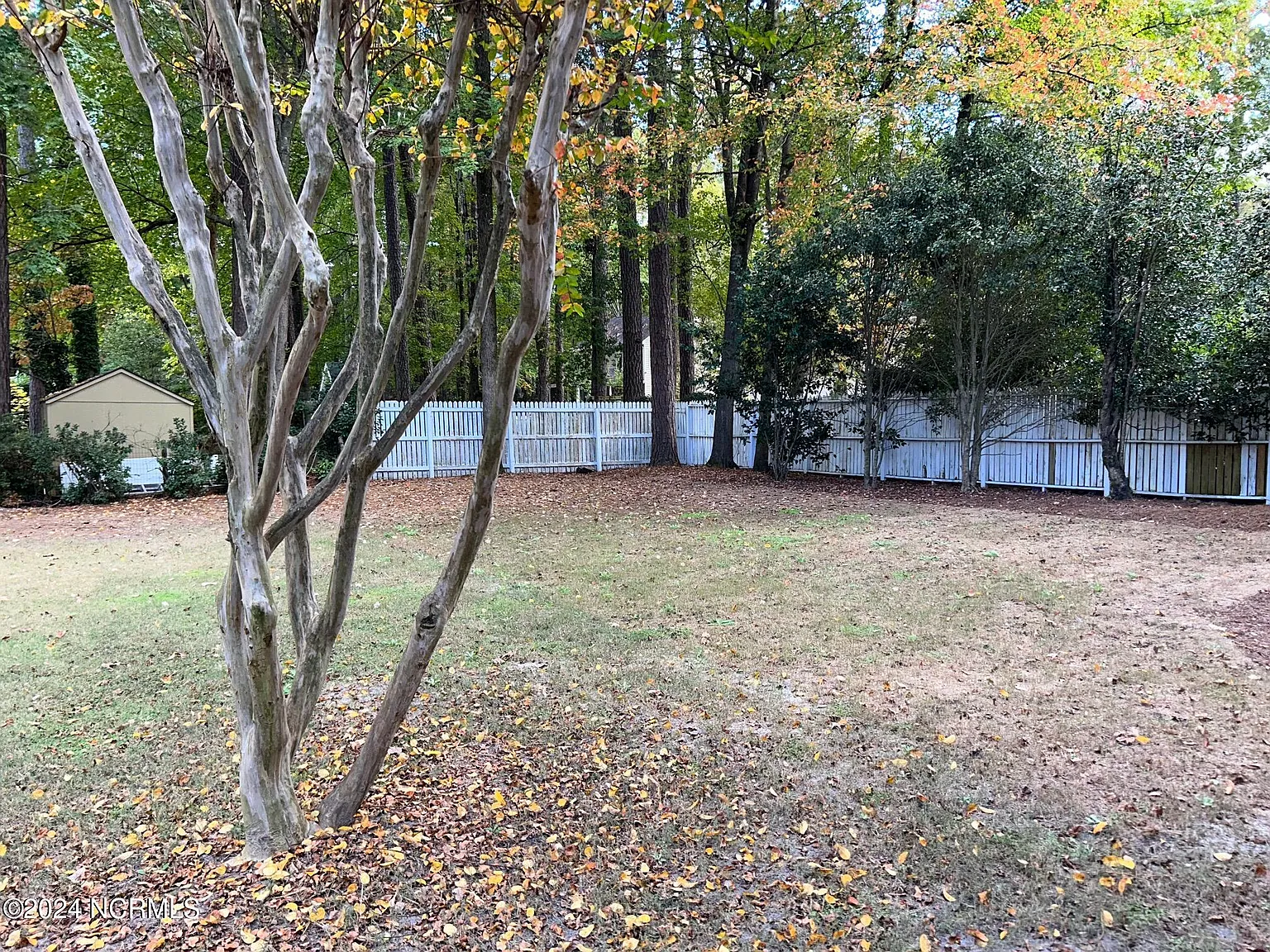 3 bed, 2.5 bath, 2874 sqft, $3,000 — Photo 4