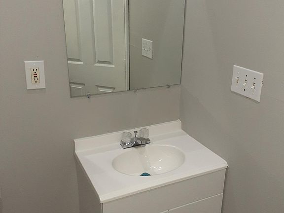 5th image of 541 N Fulton Ave #1