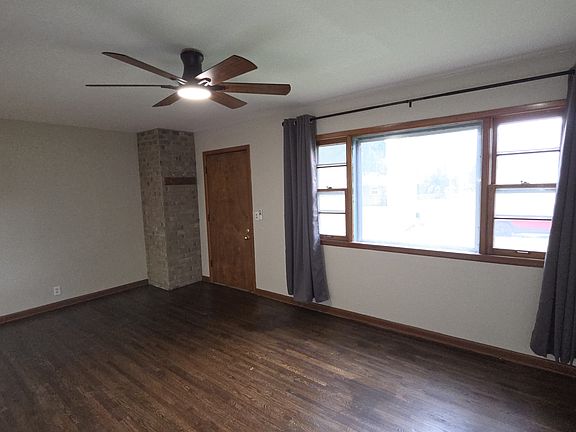 2nd image of 2101 E Ventnor St