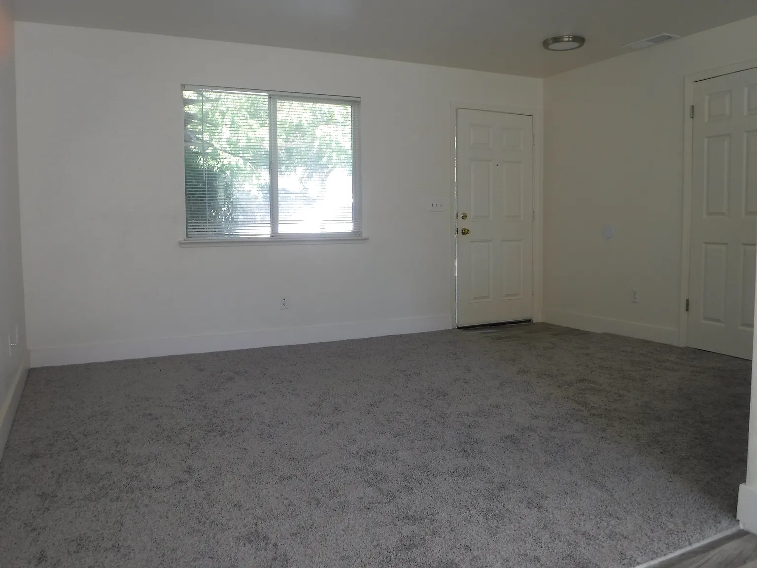 5624 Arboga Road #1-4 - 2 — Photo 2