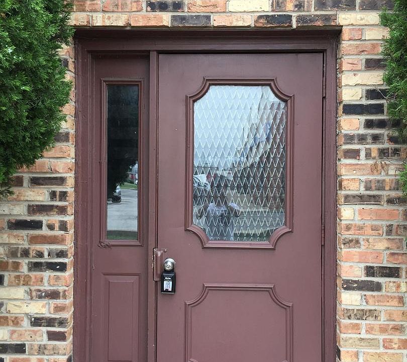 2nd image of 16640 Crescent Ave APT 1E