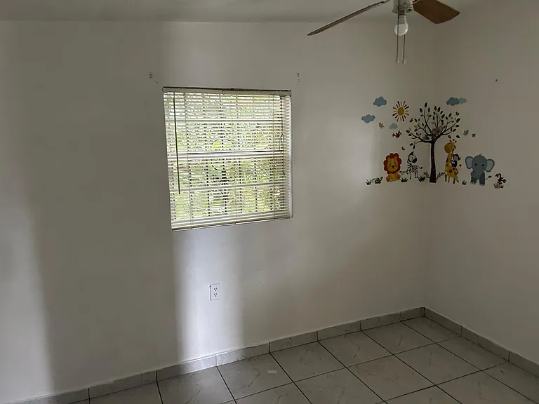 12920 Westview Dr #4 — Photo 10