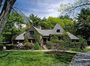 125 Dennison St, Gloucester, MA 01930