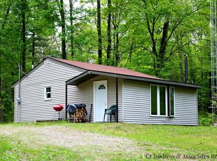 8413 E Baseline Rd, White Cloud, MI 49349