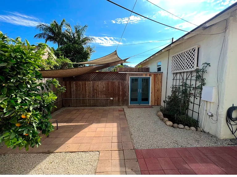 1309 San Andres St #B — Photo 19