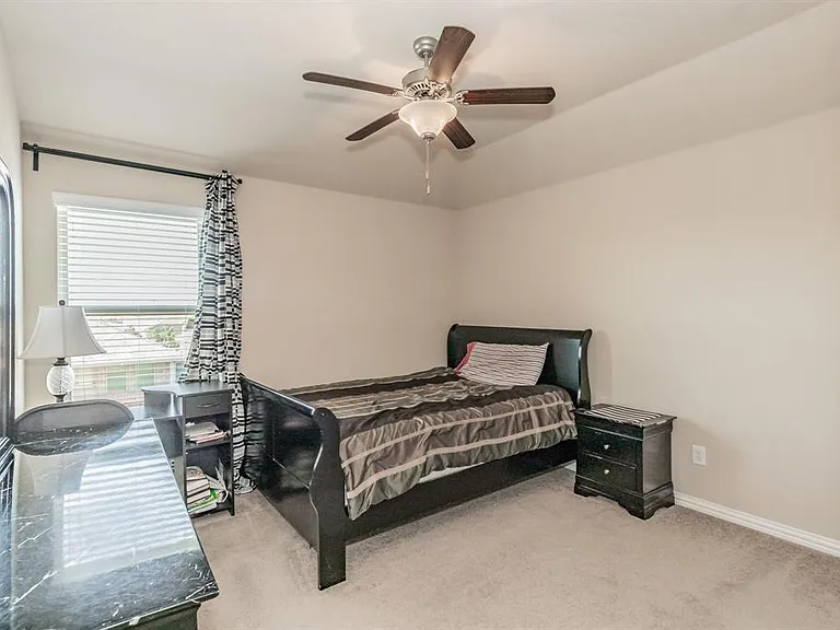 11621 Parade Dr — Photo 28