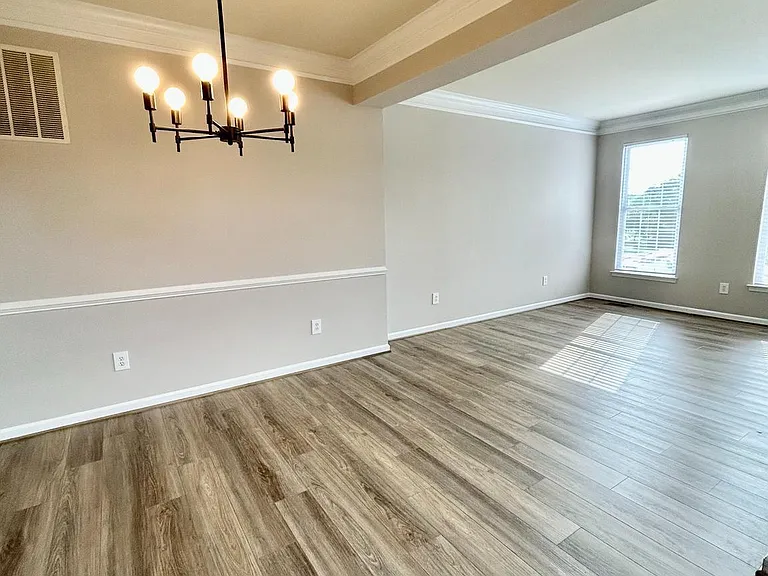 25937 Kirkwood Sq — Photo 11