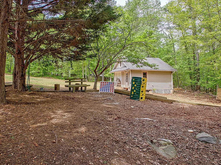 374 Persimmon Dr — Photo 71