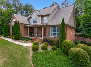 10 Peninsula Cir, Newnan, GA 30263