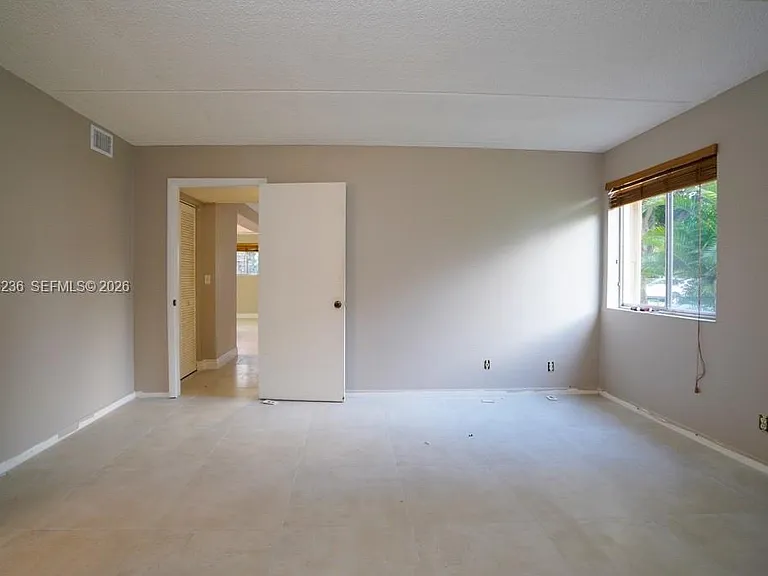 1815 Fairview Villas Dr #1 — Photo 13