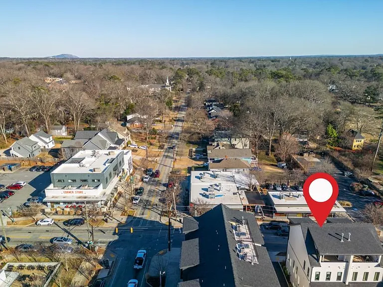 2347 Hosea L Williams Dr #11 — Photo 21
