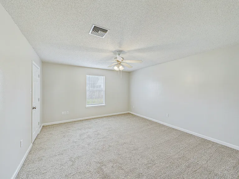 1824 Pinewood Cove-19_08042026