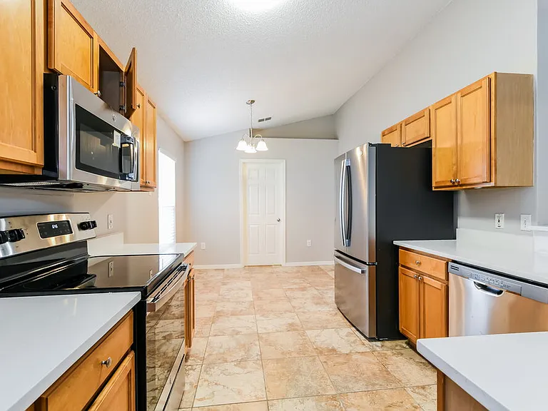 1117 Windy Bluff Dr — Photo 9