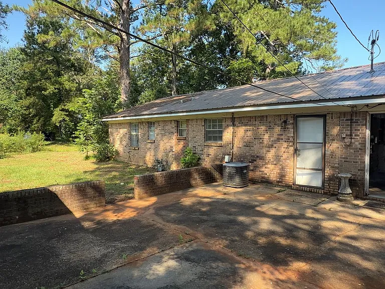 2245 Mobile Rd — Photo 14