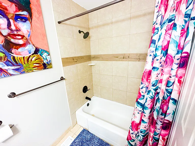 Refresh and Relax ____ _ Our full bathroom is stocked with essentials, ensuring a rejuvenating experience after a day of adventures.