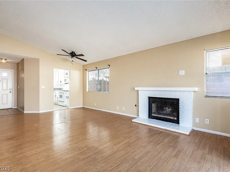 7434 Coffeyville Ave — Photo 10