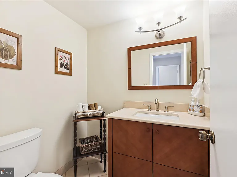 6324 Lenox Rd — Photo 11