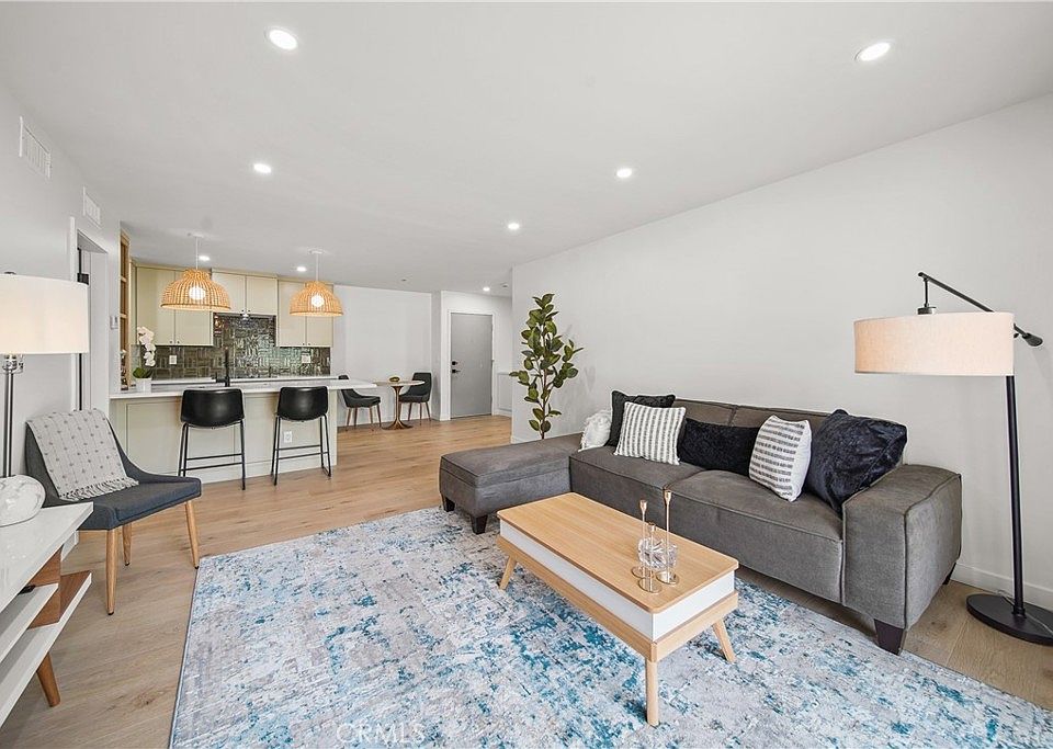 1st image of 23515 Lyons Ave Unit 215