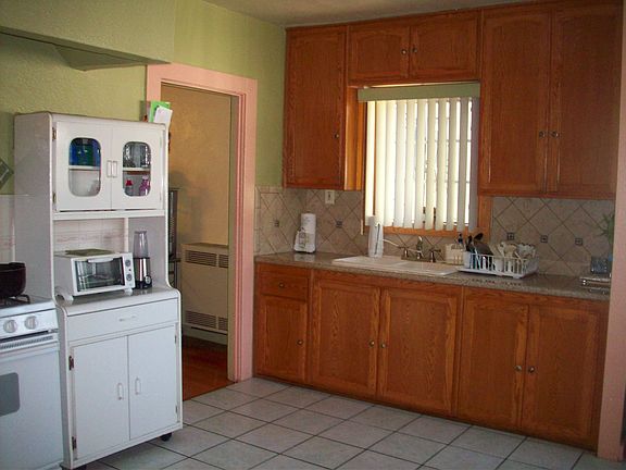 4th image of 408 S Avenue 19
