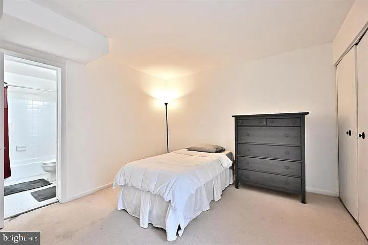 2212 S Randolph St #1 — Photo 29