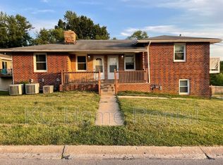 1114 E Myrtle St #C, Pleasant Hill, MO 64080