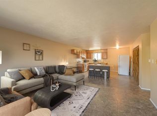 212 S 11th St APT 206, Gunnison, CO 81230