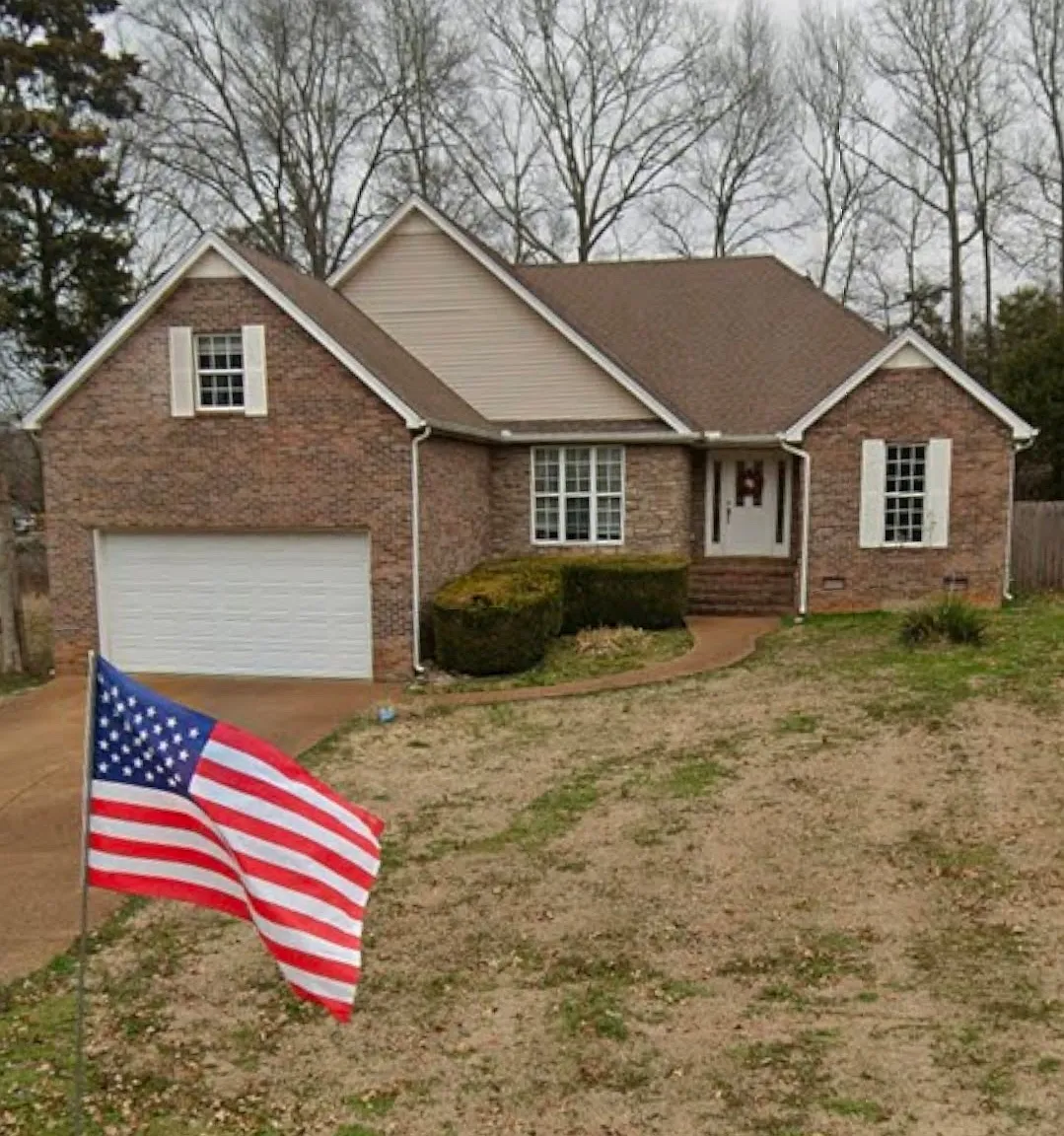 3 bed, 2109 sqft, $2,300 — Photo 1