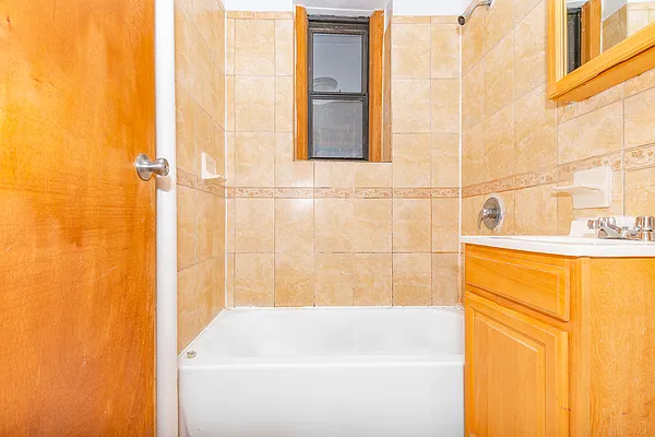 Rented by MySpaceNYC | media 10