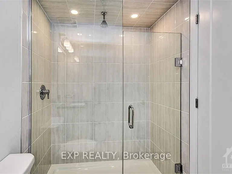 821 Mikinak Rd — Photo 24