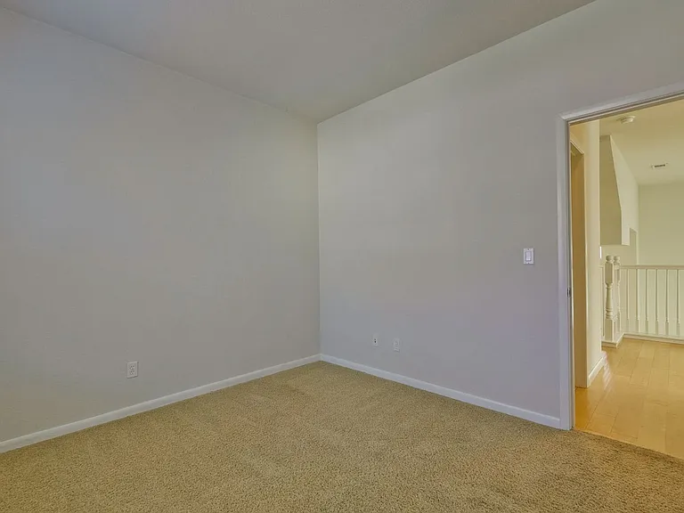 562 Saco Ter — Photo 25