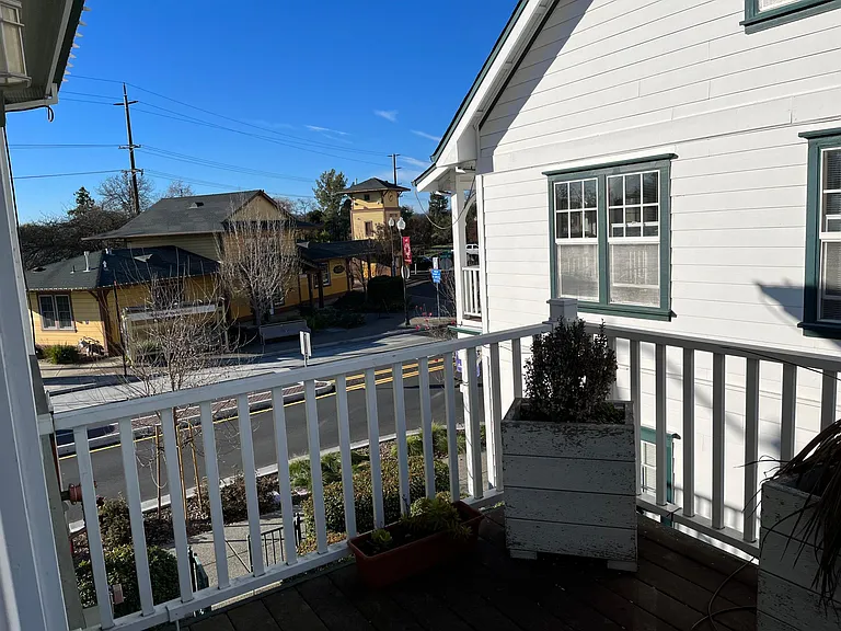 9026 Windsor Rd — Photo 3