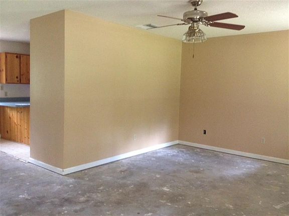 4th image of 138 Edgewood Dr