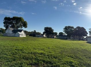 1002 S Lincoln Ave, Hastings, NE 68901