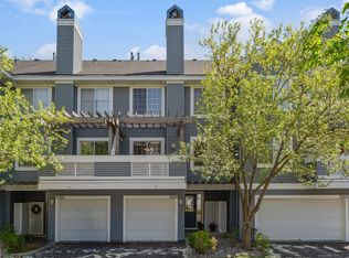 15625 24th Ave N UNIT G, Plymouth, MN 55447