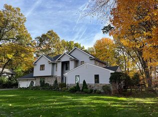 378 Annette Ct, Wyckoff, NJ 07481