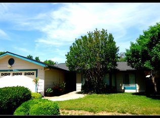 5318 W Hampton Way, Fresno, CA 93722