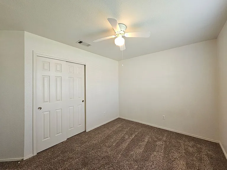 4604 Ledgestone Dr — Photo 13