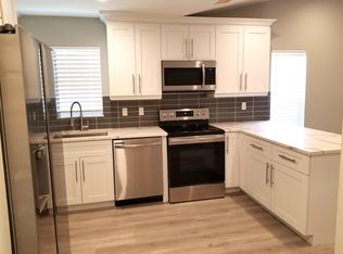 8863 SE Hobe Ridge Ave, Hobe Sound, FL 33455