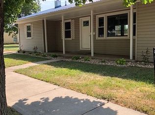 701 E Ash Ave, Mitchell, SD 57301