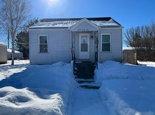1244 E Madison St, Ely, MN 55731