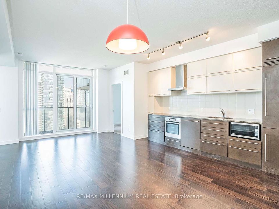 1st image of 770 Bay St #2212