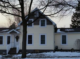 624 S Barnes St, Mason, MI 48854
